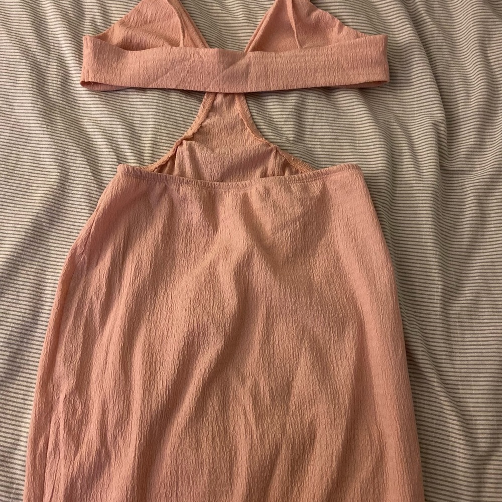 Cutout solid split hem dress - Picture 2 of 4